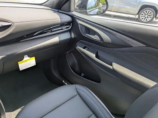 2026 Buick NV Sport Touring FWD