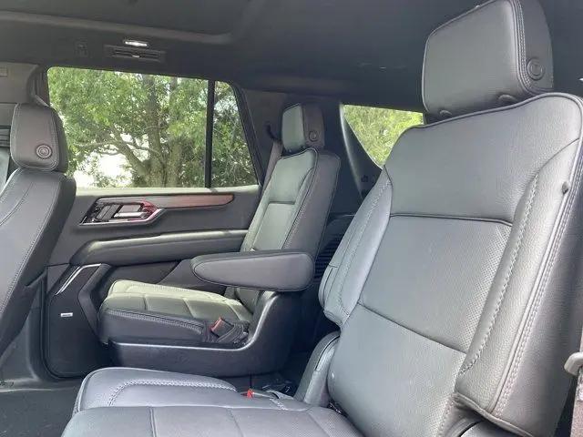 2025 GMC Yukon 4WD Denali