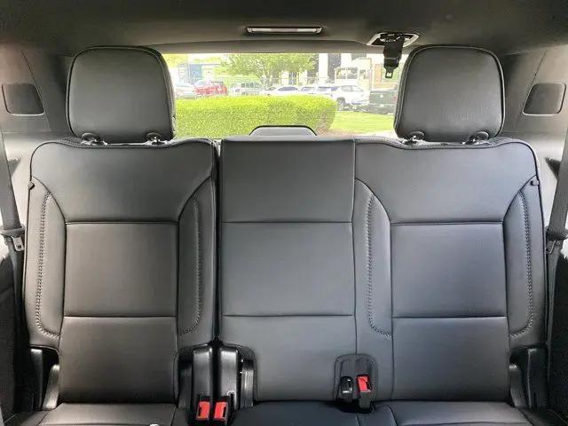 2025 GMC Yukon 4WD Denali