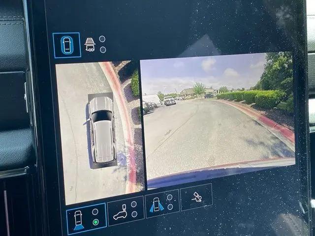 2025 GMC Yukon 4WD Denali
