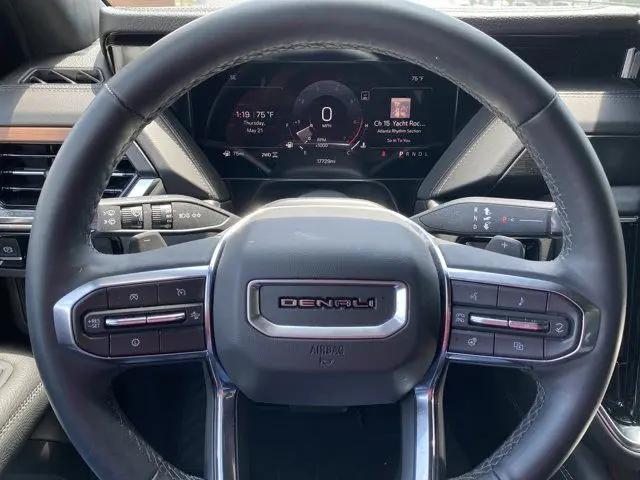 2025 GMC Yukon 4WD Denali