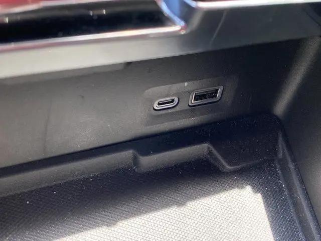 2025 GMC Yukon 4WD Denali