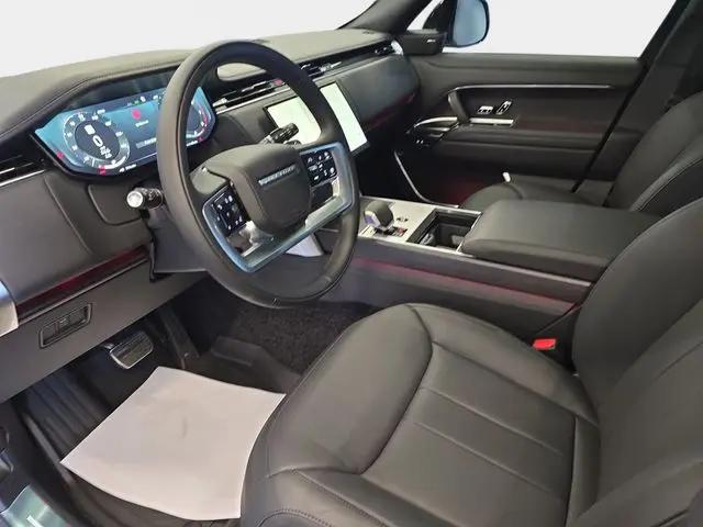2026 Land Rover Range Rover P530 SE 7 Seat
