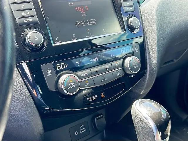 2021 Nissan Rogue Sport SV FWD Xtronic CVT