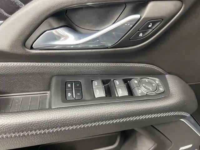 2023 GMC Yukon 4WD Denali