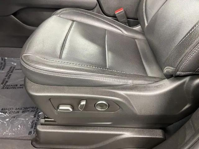 2023 GMC Yukon 4WD Denali