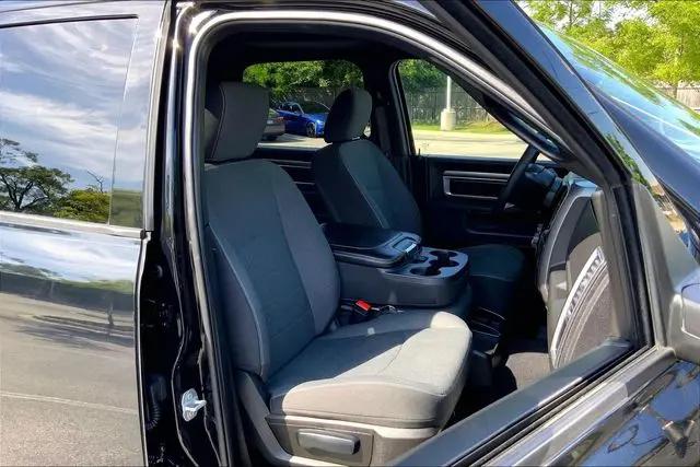 2022 Ram 1500 Classic Warlock Crew Cab 4x4 5'7" Box