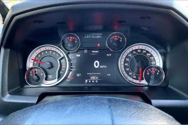 2022 Ram 1500 Classic Warlock Crew Cab 4x4 5'7" Box
