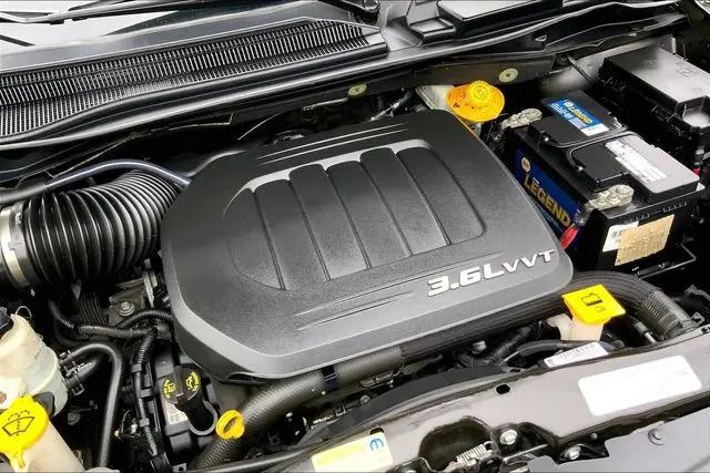 2015 Chrysler Town & Country LX