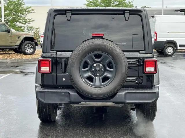2023 Jeep Wrangler 4-Door Sport 4x4
