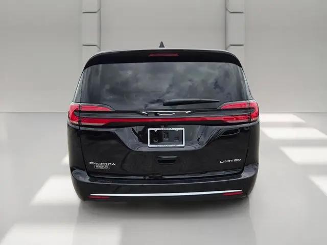 2027 Chrysler Pacifica Limited