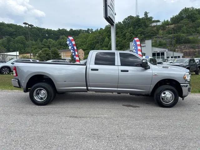 2024 Ram 3500 Tradesman Crew Cab 4x4 8' Box
