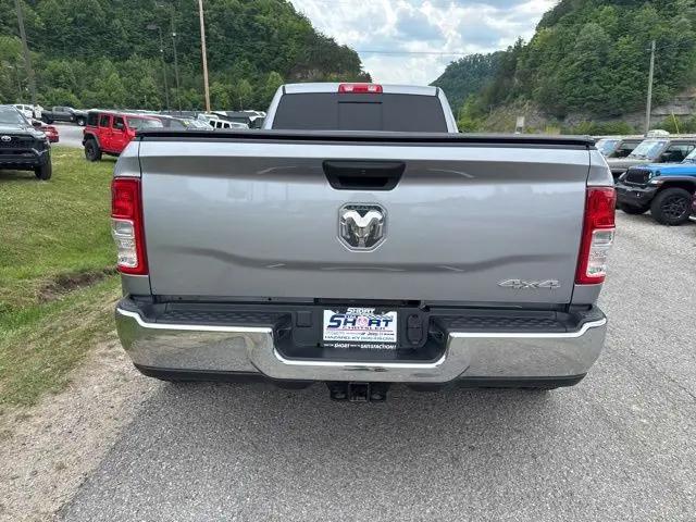 2024 Ram 3500 Tradesman Crew Cab 4x4 8' Box