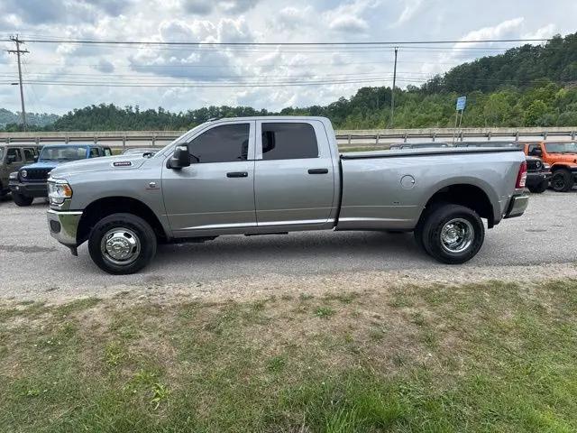 2024 Ram 3500 Tradesman Crew Cab 4x4 8' Box