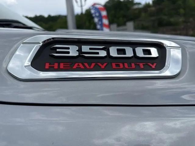 2024 Ram 3500 Tradesman Crew Cab 4x4 8' Box