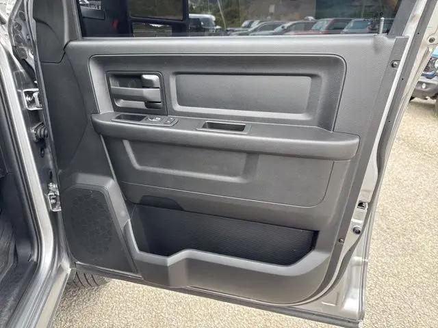 2024 Ram 3500 Tradesman Crew Cab 4x4 8' Box