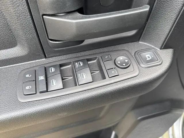 2024 Ram 3500 Tradesman Crew Cab 4x4 8' Box