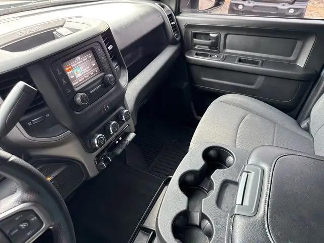 2024 Ram 3500 Tradesman Crew Cab 4x4 8' Box