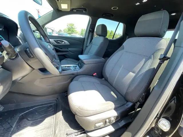 2023 Chevrolet Traverse FWD LT Cloth