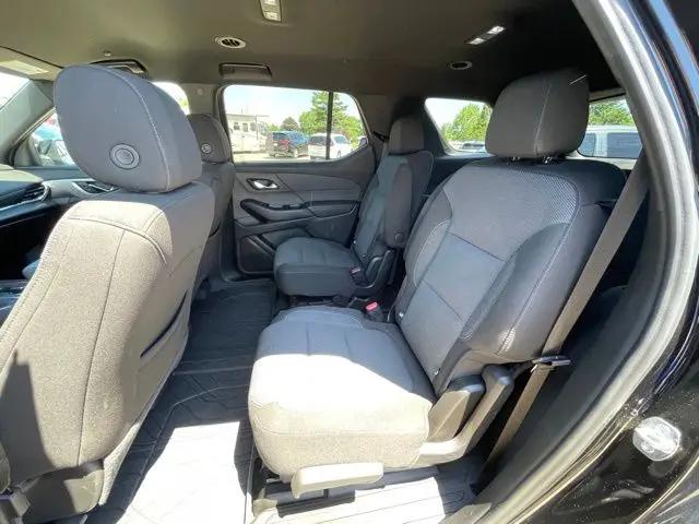 2023 Chevrolet Traverse FWD LT Cloth