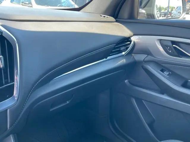 2023 Chevrolet Traverse FWD LT Cloth