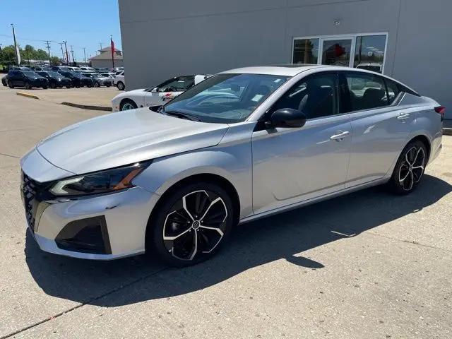 2024 Nissan Altima SR FWD