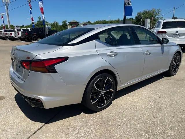 2024 Nissan Altima SR FWD