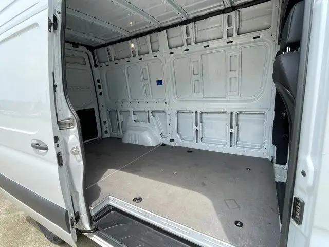 2025 Mercedes-Benz Sprinter 2500 Standard Roof 4-Cyl Diesel