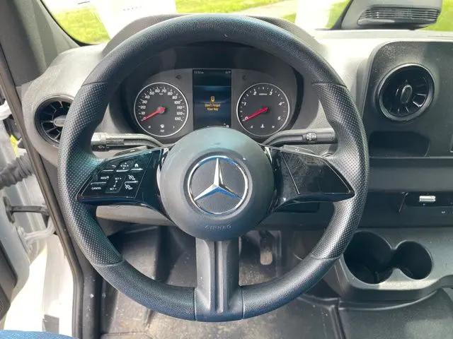 2025 Mercedes-Benz Sprinter 2500 Standard Roof 4-Cyl Diesel