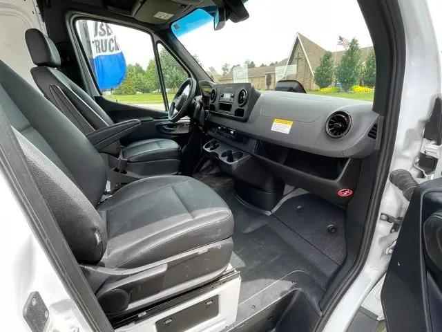 2025 Mercedes-Benz Sprinter 2500 Standard Roof 4-Cyl Diesel