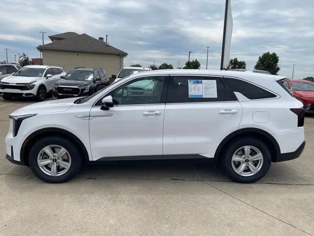 2024 Kia Sorento LX