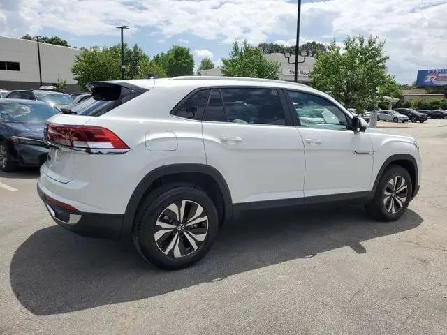 2025 Volkswagen Atlas Cross Sport 2.0T SE