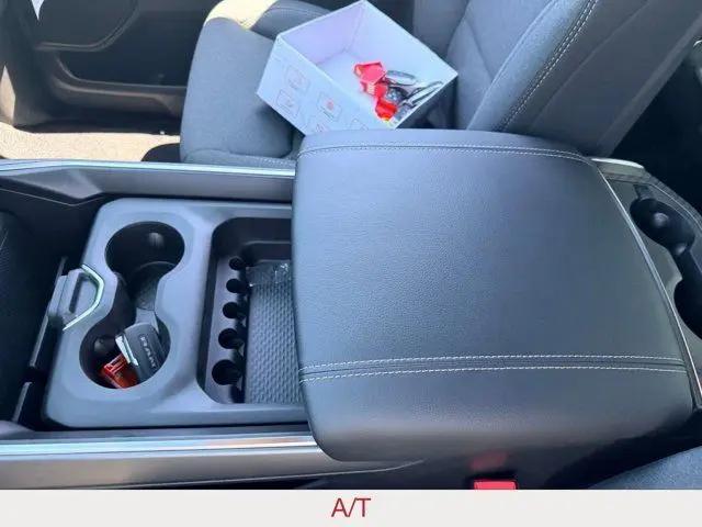 2026 Ram 1500 Express Crew Cab 4x4 57 Box