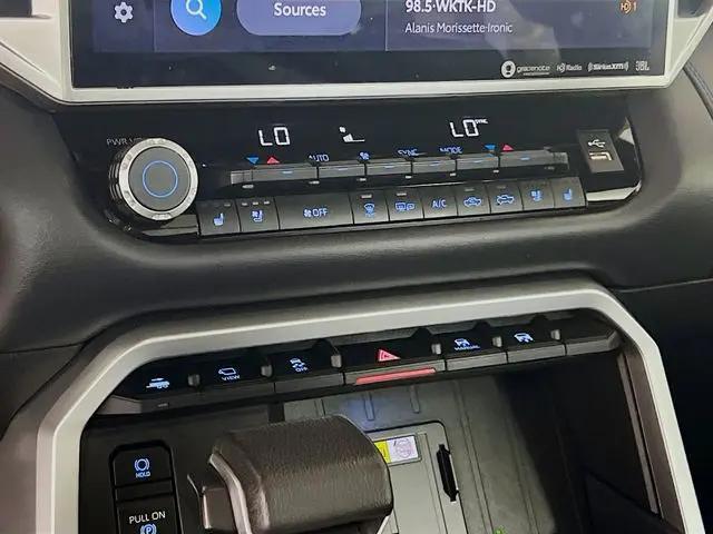 2023 Toyota Tundra Platinum