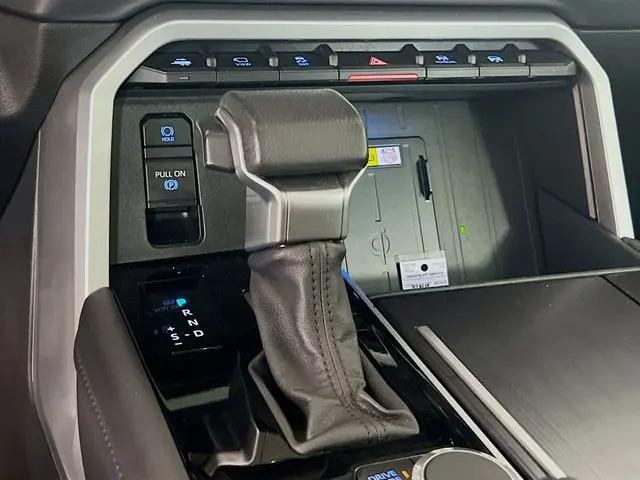 2023 Toyota Tundra Platinum