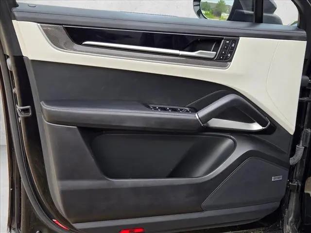 2024 Porsche Cayenne S