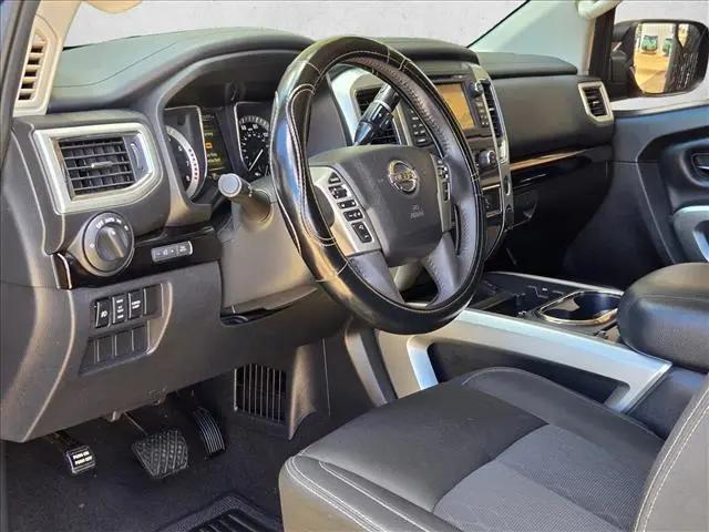 2017 Nissan Titan SV