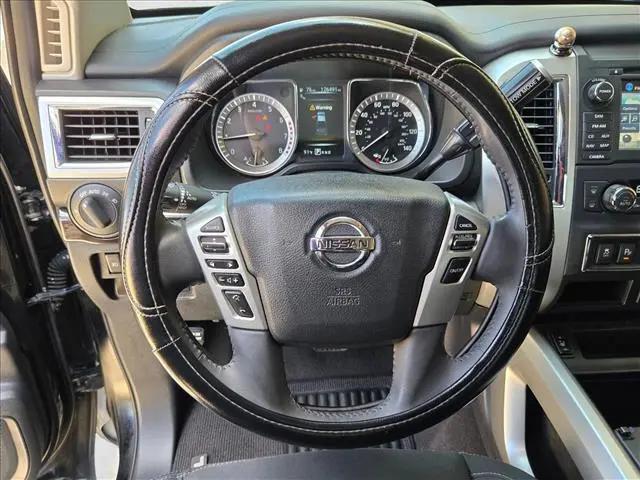 2017 Nissan Titan SV