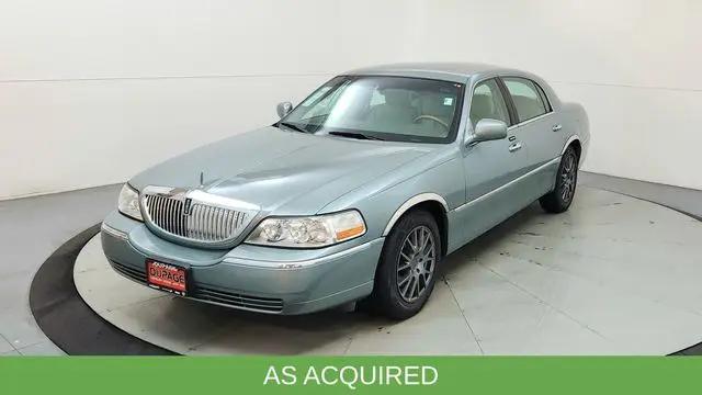 2004 Lincoln Town Car Ultimate