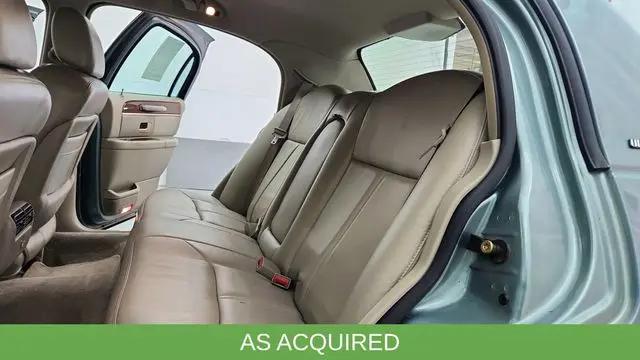 2004 Lincoln Town Car Ultimate