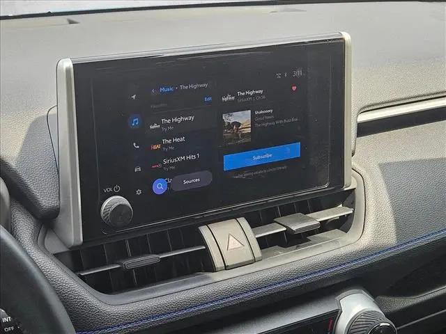 2023 Toyota RAV4 Hybrid SE