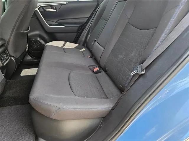 2023 Toyota RAV4 Hybrid SE