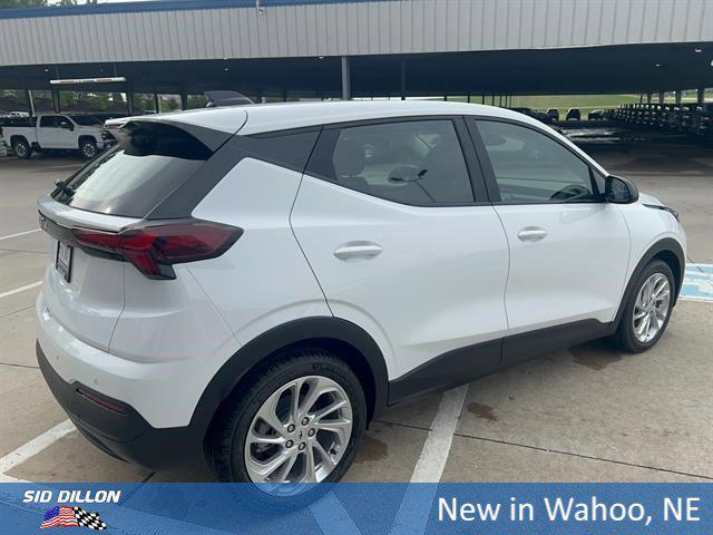 2027 Chevrolet Bolt LT FWD
