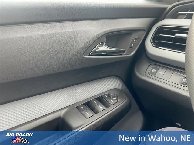2027 Chevrolet Bolt LT FWD
