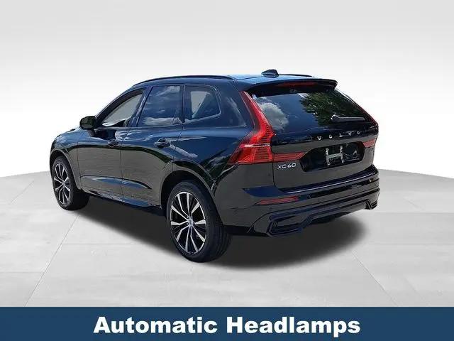 2024 Volvo XC60 B5 Ultimate Dark Theme