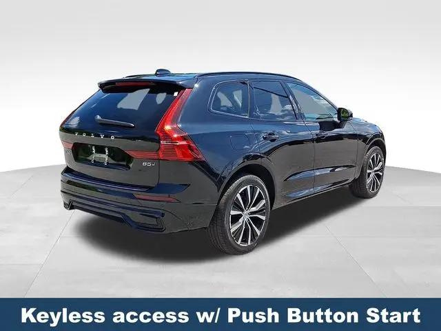 2024 Volvo XC60 B5 Ultimate Dark Theme