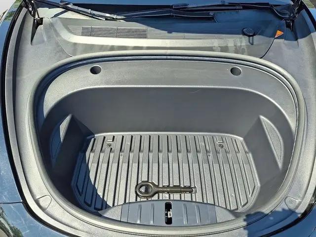2023 Tesla Model 3 Rear-Wheel Drive