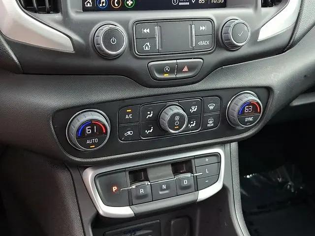 2024 GMC Terrain AWD SLT