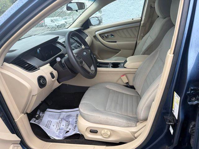 2018 Ford Taurus SE