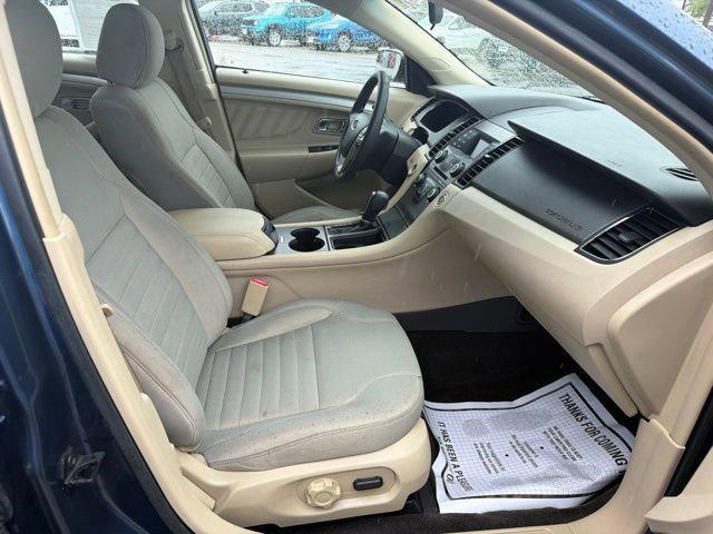 2018 Ford Taurus SE